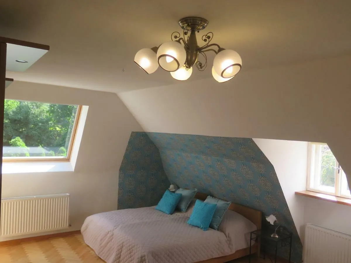 Schoenbrunn Gardens Deluxe Apartment Vienna