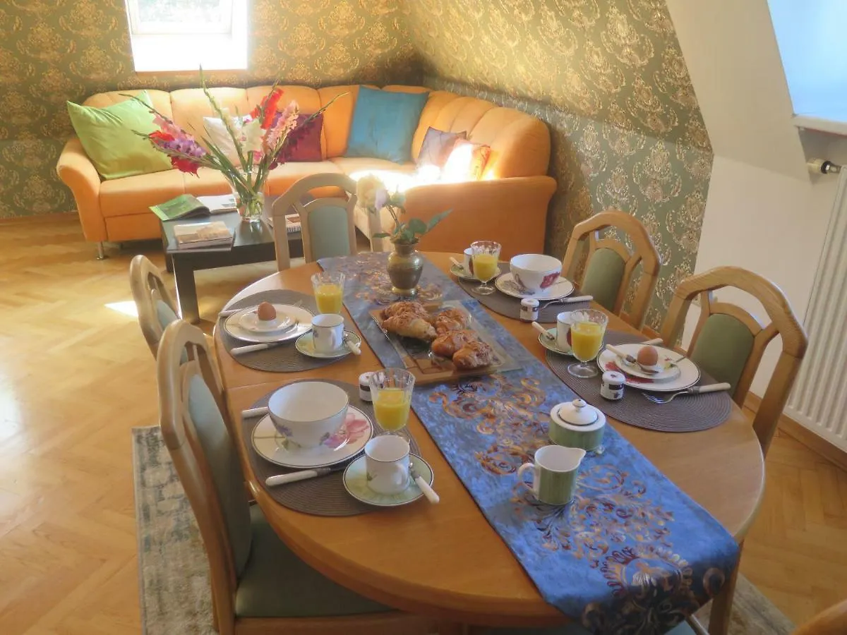 Schoenbrunn Gardens Deluxe Apartment Vienna 0*,  Austria